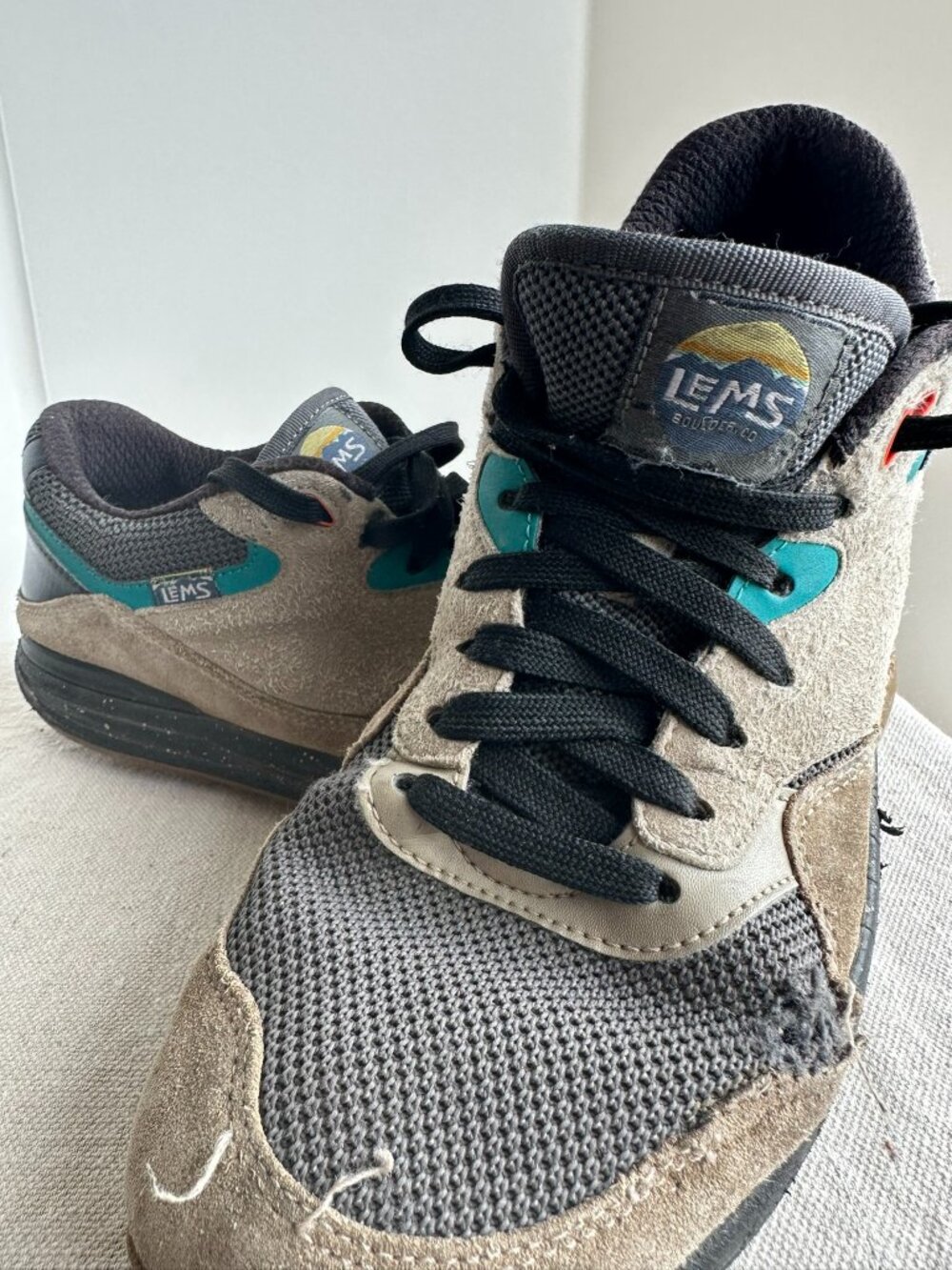Lems Trailhead Desert Khaki 9.5 + Two Pairs of Shoelaces
